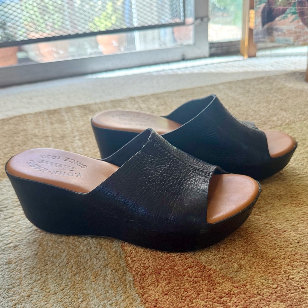 KORK-EASE Yasmin Black Leather Wedge Slide sandals 6
